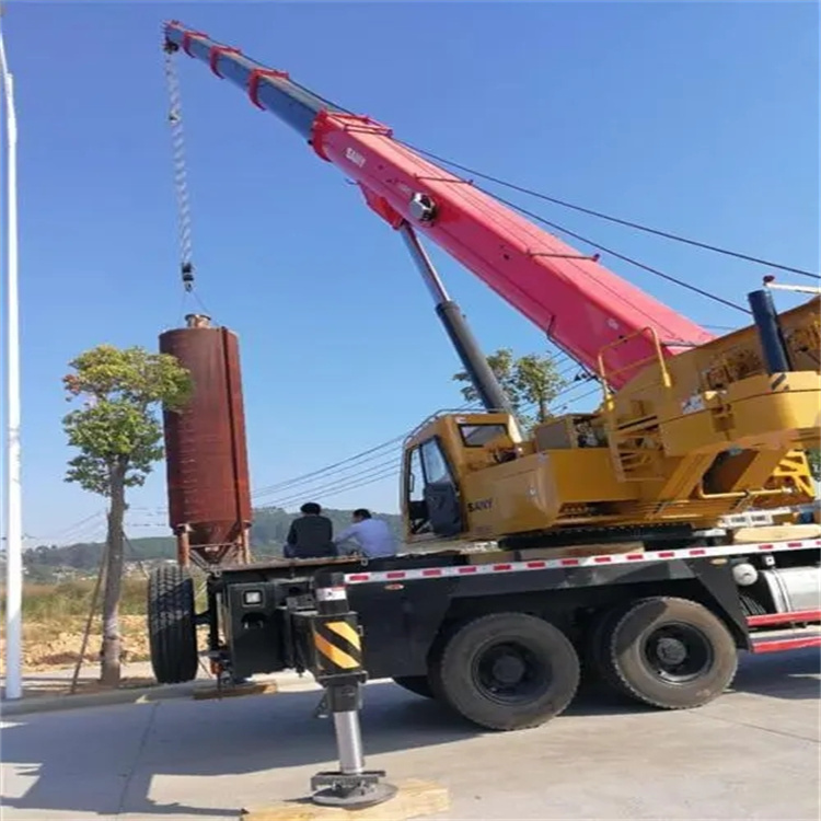 城中80吨吊车出租多少钱